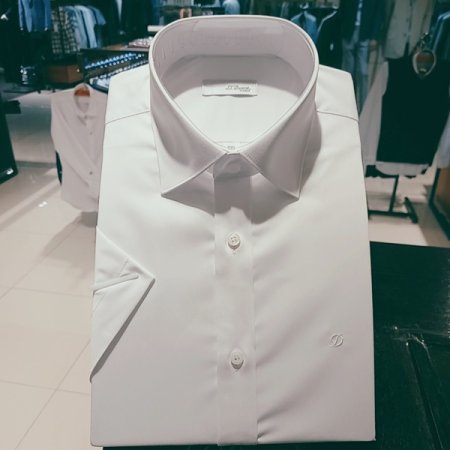 주머니등주름 없는 반팔 화이트 셔츠