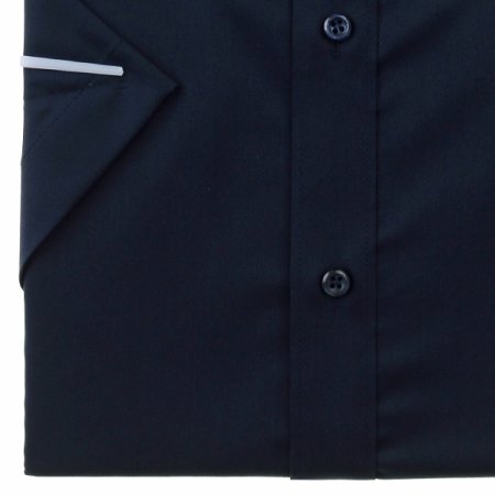 스트레치 소재를 사용한 슬림핏셔츠