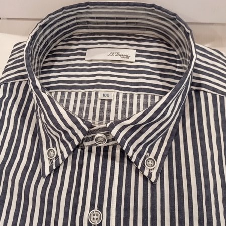 써커 프린트 패턴의 캐주얼 남방셔츠