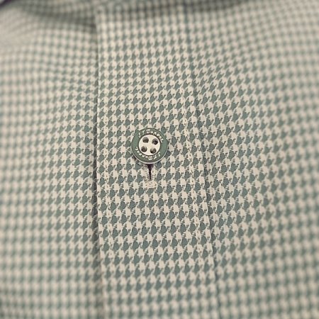 조직감 있는 하운드투스 체크 셔츠