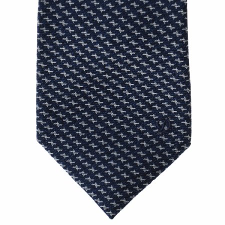 캐주얼 감성의 올오버 타이