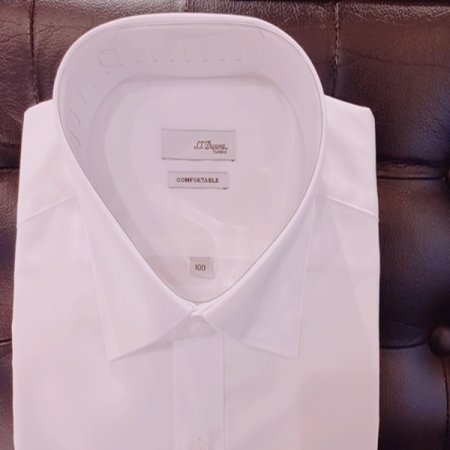 신축성이 좋은 스트레치 슬림셔츠