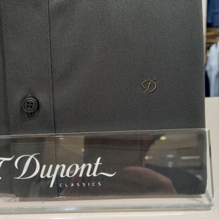 풀로고를 실리콘 테이프 부착셔츠