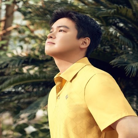 올오버 기하학 프린트 카라 티셔츠