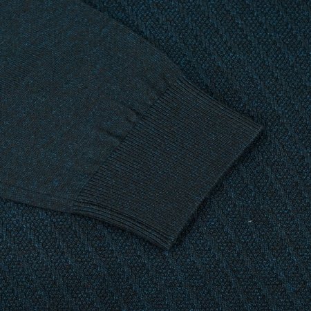 사선 조직 하프 터틀 니트