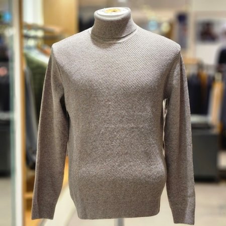 롱 터틀넥 투톤 니트