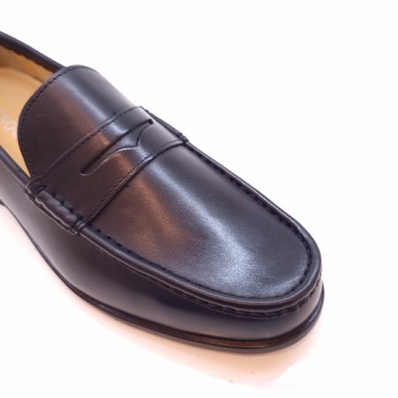 컴포트한 남성 페니 로퍼