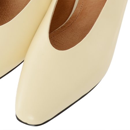 아몬드 코라인 하이뱀프 여성 펌프스