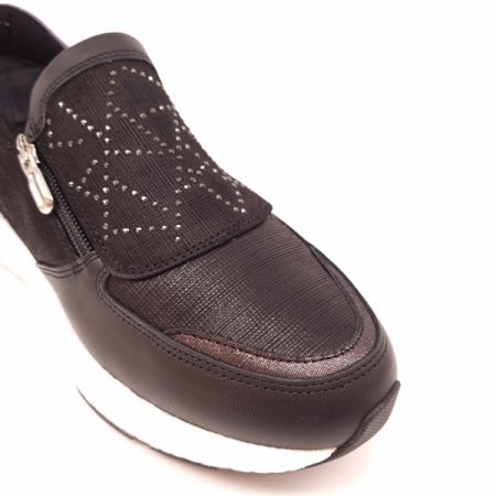 텐션 좋은 몰드창 지퍼 포인트 슬립온