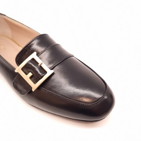 스퀘어 토쉐입 세미 드레스 로퍼