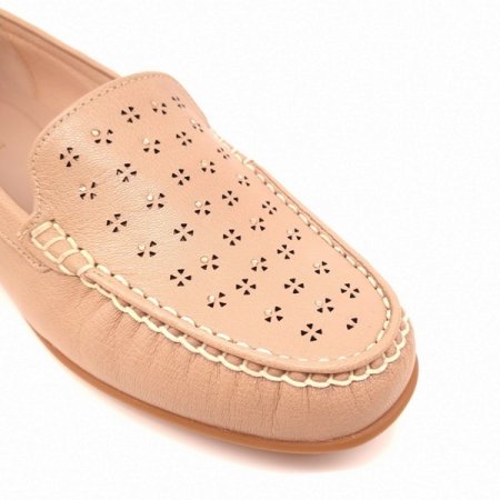 레이져 펀칭 디테일 컴포트 슈즈