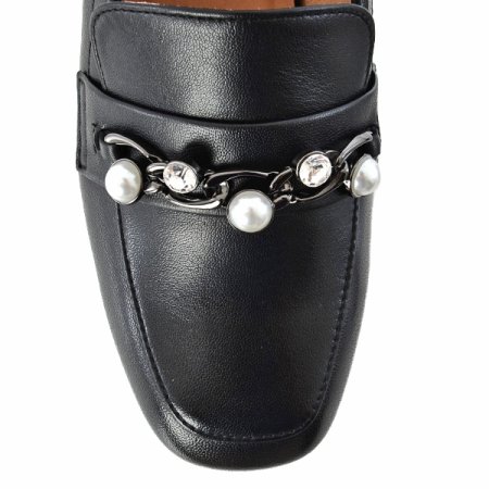 진주 포인트 장식 로퍼