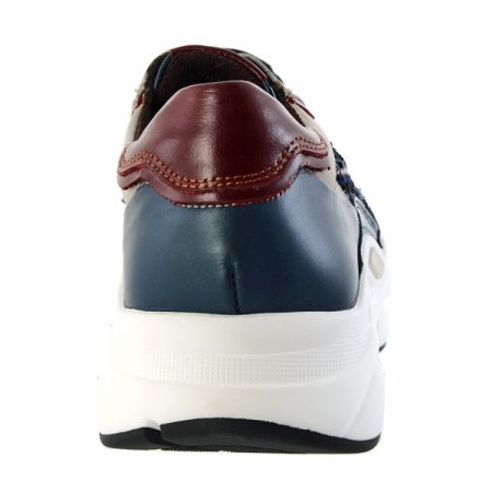 캐주얼 키높이 스니커즈