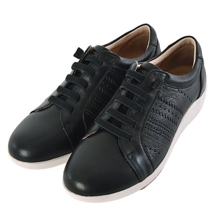 펀칭 디테일 경량 스니커즈