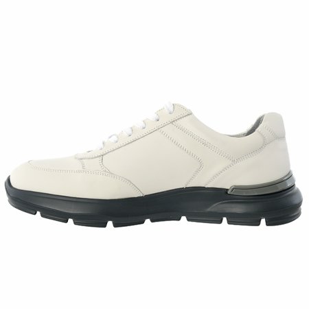 비즈니스 캐주얼 스니커즈