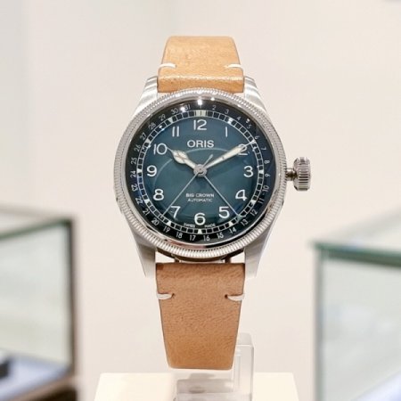 오리스X체르보 볼란테 빅크라운
