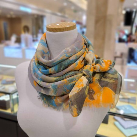 폴리 플라워 스카프