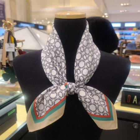 DD로고 사각 쁘띠 실크스카프