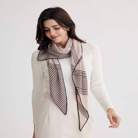 캐시미어 혼방 삼각 스카프(숄)