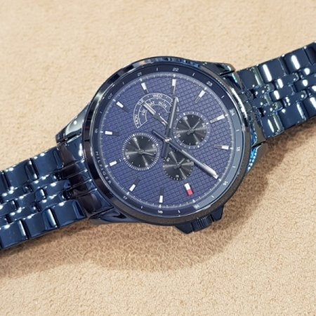 타미힐피거 남성시계