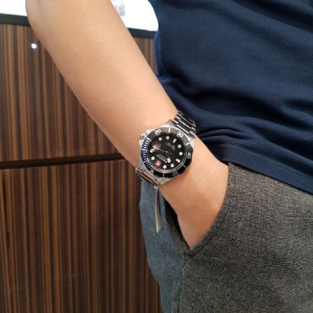 스위스밀리터리 남성 메탈시계