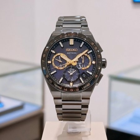 GPS 솔라 티타늄 남성시계