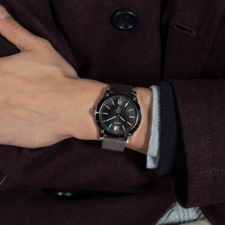 블랙 실버 크레센트 남성시계