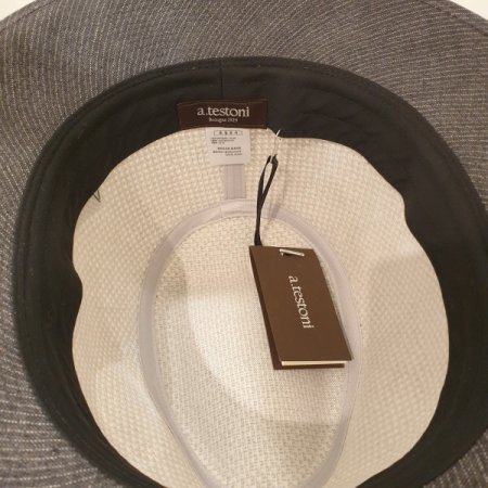 스프리또 페도라 신사