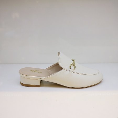 여성 발편한 장식 블로퍼 아이보리