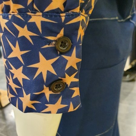 스타카라블라우스