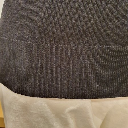 티나라운드니트티