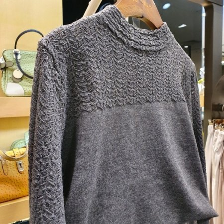 지그잭반무늬긴팔