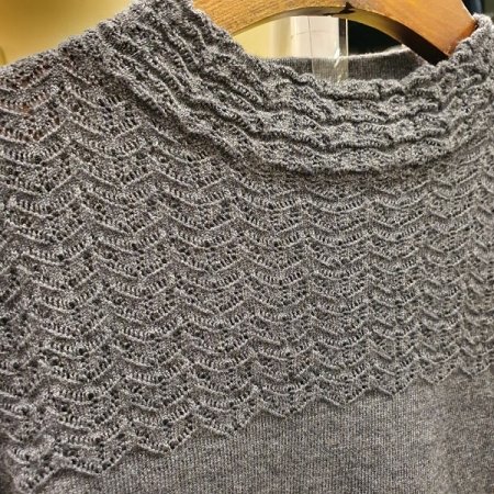 지그잭반무늬긴팔