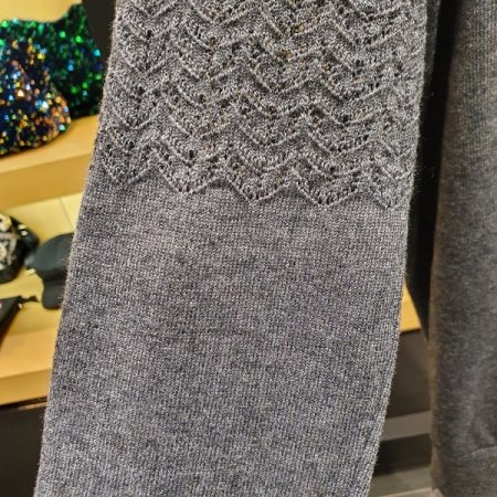 지그잭반무늬긴팔