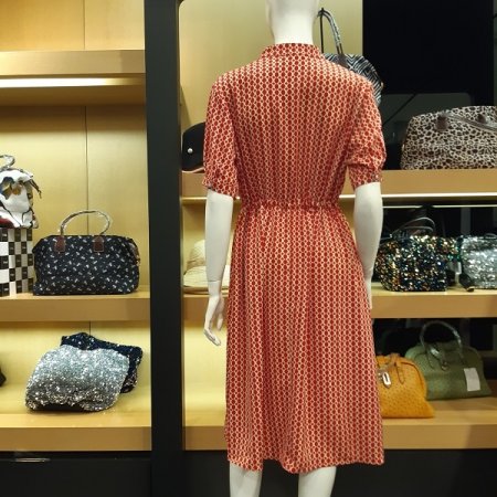 브이 네크라인 원피스