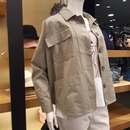 견장 포켓 숏 자켓