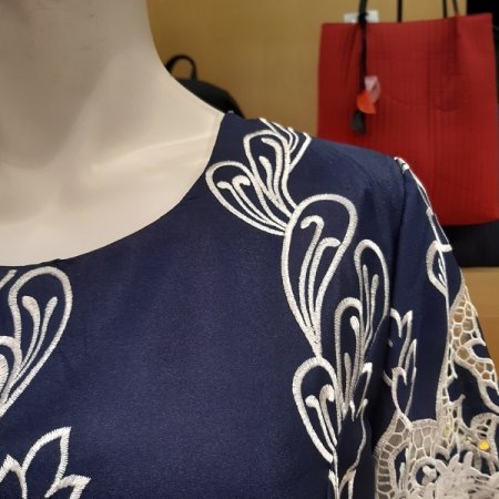 모란 수 블라우스