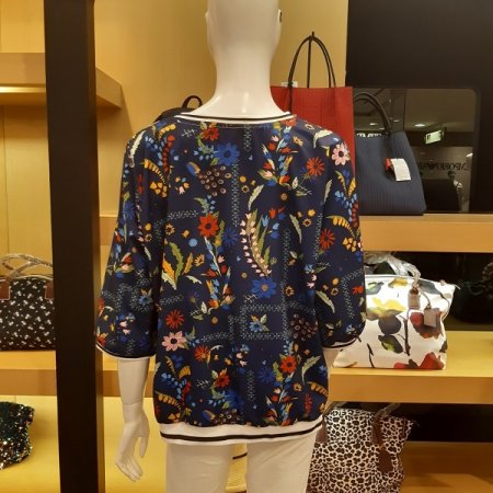 꽃밭 나염 블라우스