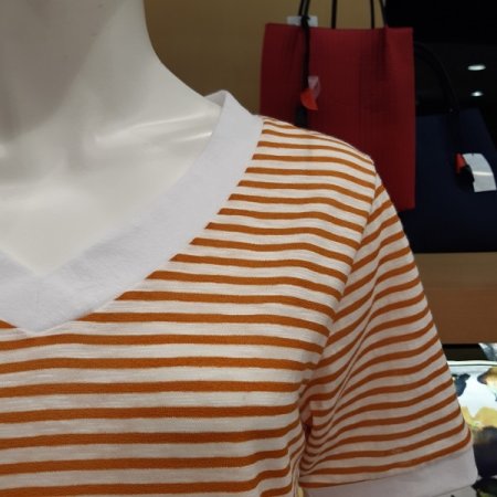 브이넥 단가라 티