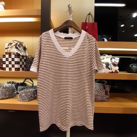 브이넥 단가라 티