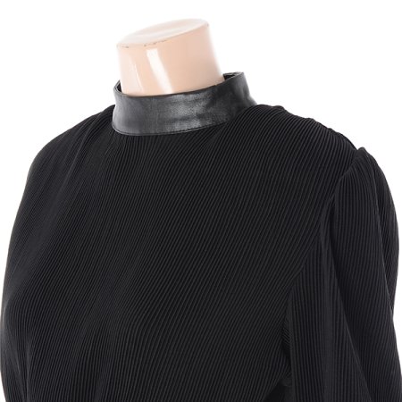 티나레자블라우스