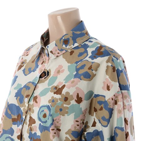 꽂자국블라우스