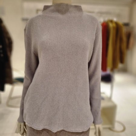 하이넥기모티셔츠