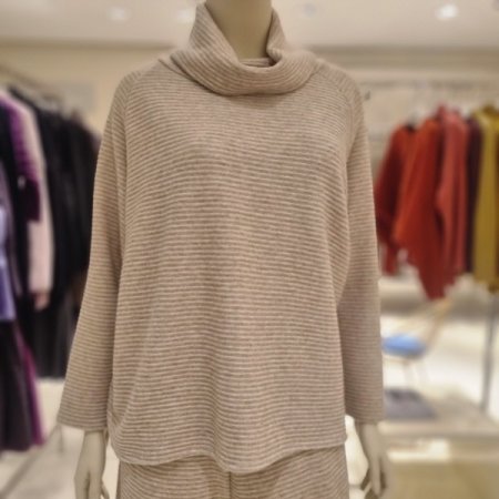 니트골지터들넥티셔츠