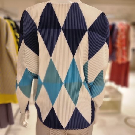 마름모패턴블라우스