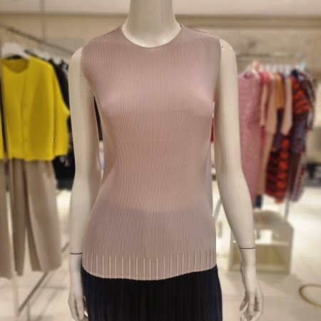 밑단포인트 나시티블라우스