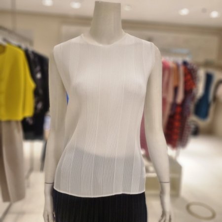 음영주름나시 티블라우스