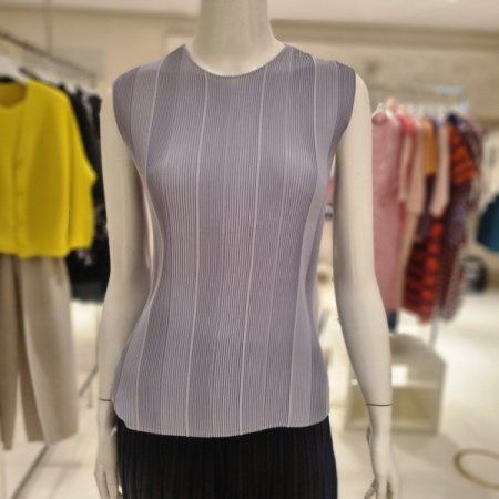 음영주름나시 티블라우스