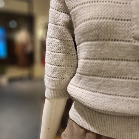 진주 단추 니트 티셔츠