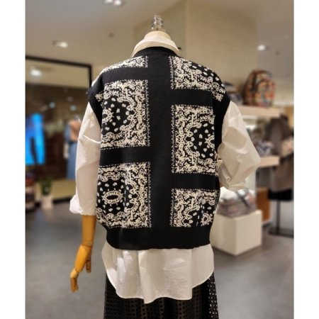 박시핏 니트 베스트